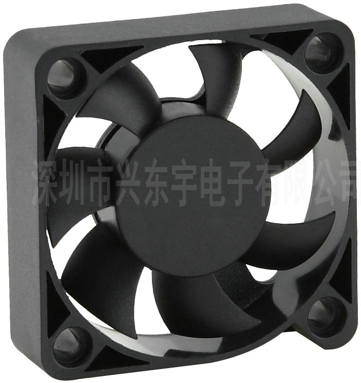 舞臺燈光散熱風(fēng)扇http://xrbyxz.cn/products-detail.asp?cpid=121